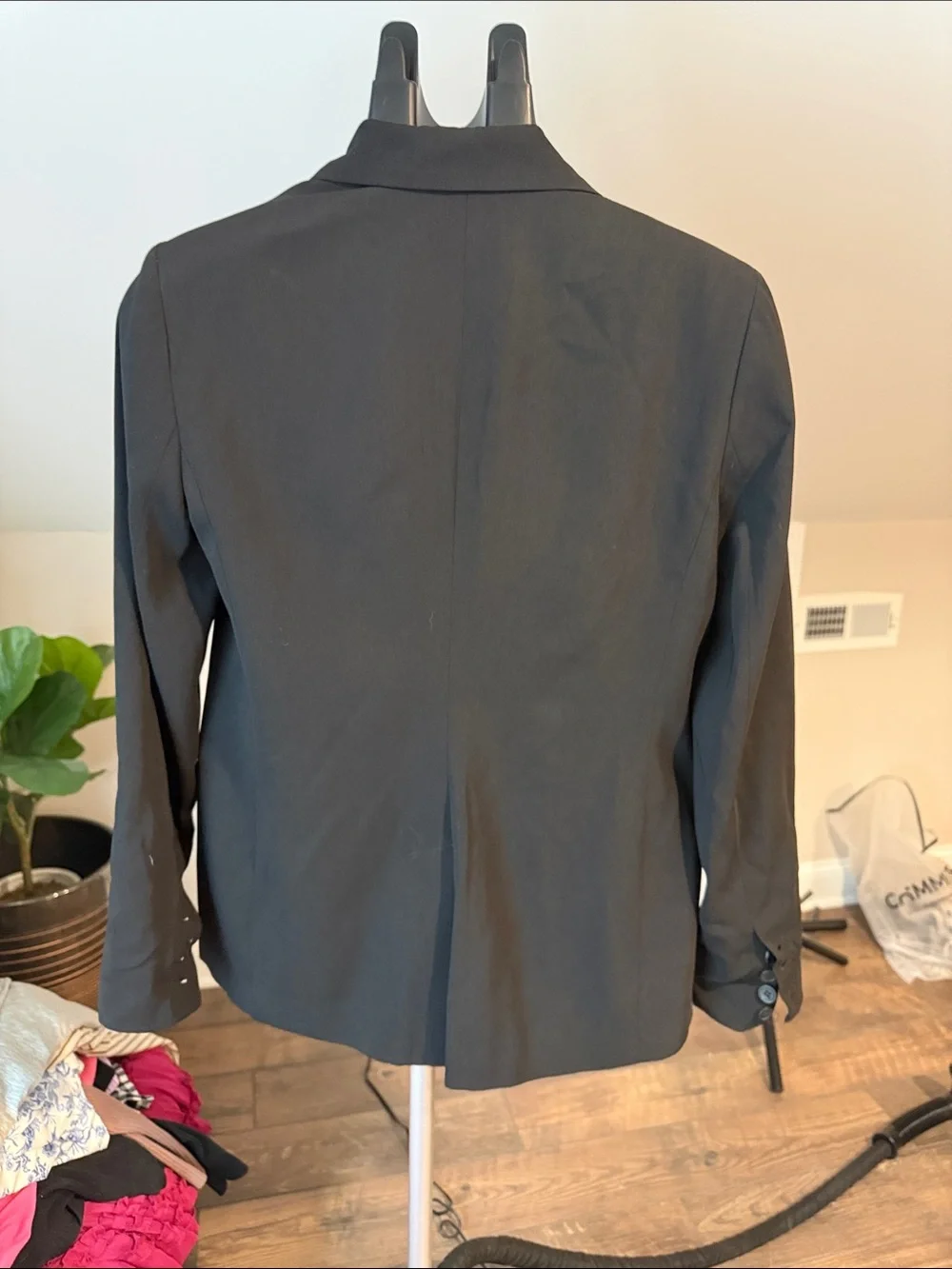 Men's Black Single-Button Blazer